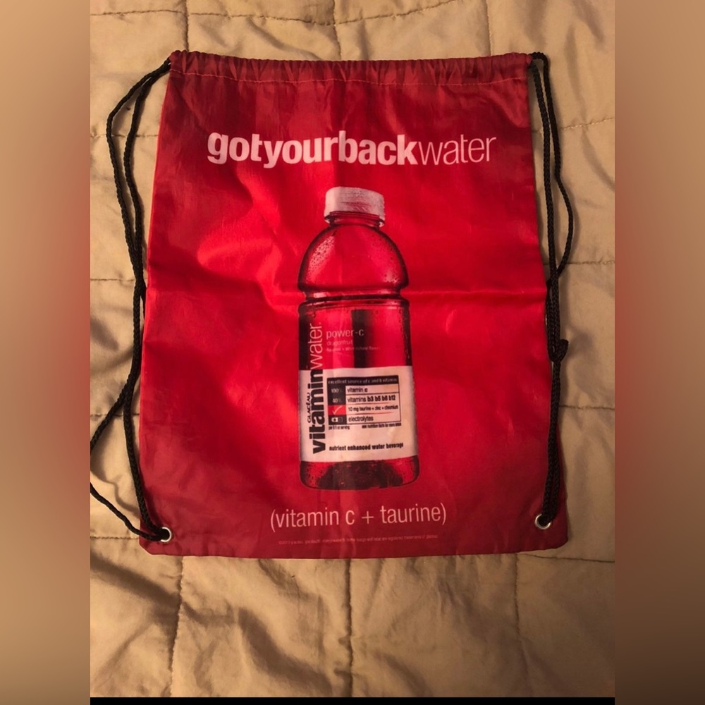 Vintage Vitamin Water Bag 🤍